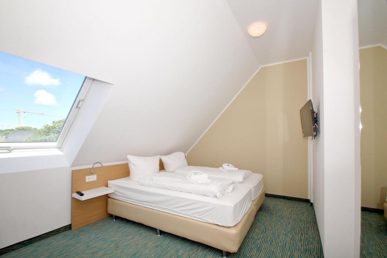 Strandnahe Fewo Mit Balkon, Gratis Nutzung Vom Ahoi Erlebnisbad Und Sauna In Sellin - Rex Rugia Fewo 14-6 Лоббе Экстерьер фото